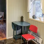 8 Person In Hauglandshella *