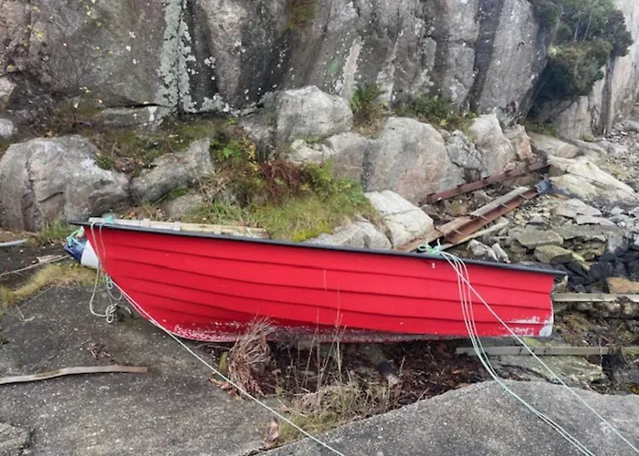8 Person In Hauglandshella Nyaraló *